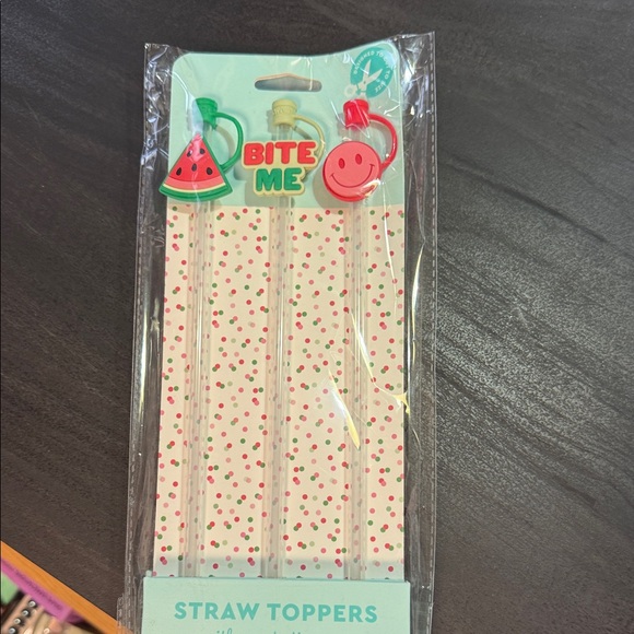 Bite Me Straw Toppers with Pink and Red Design - Picture 1 of 1